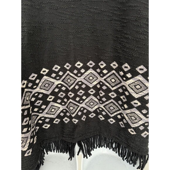 Mossimo Boho S/M Kimono Diamond Triangle Pattern Aztec Black Fringe Festival EUC - Picture 2 of 6